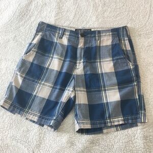 American Eagle Outfitters, preppy blue/cream/yellow plaid shorts 32" waist